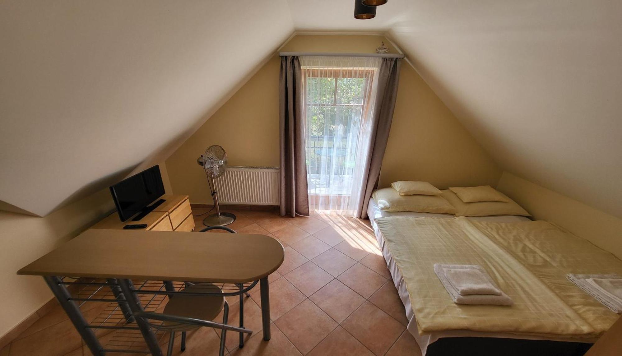Ozkut Apartmanhaz Olmod Exterior photo